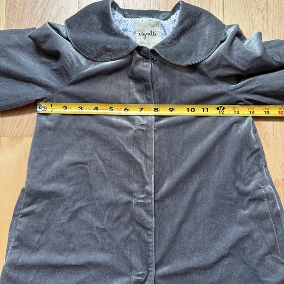 NEW Vignette Jane Girls Silver Gray Velvet Coat with Peter Pan Collar - Picture 10 of 11